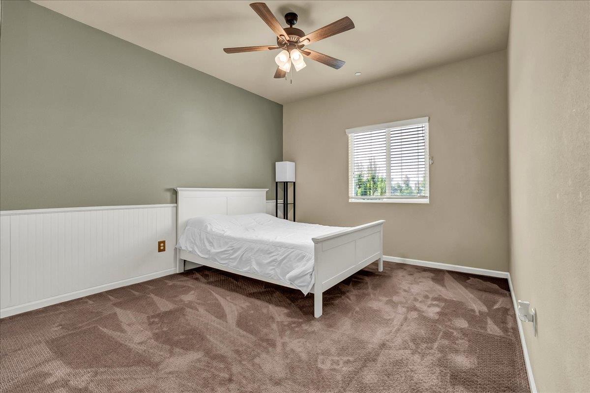 2283 W Andrew Ln, Hanford, CA 93230