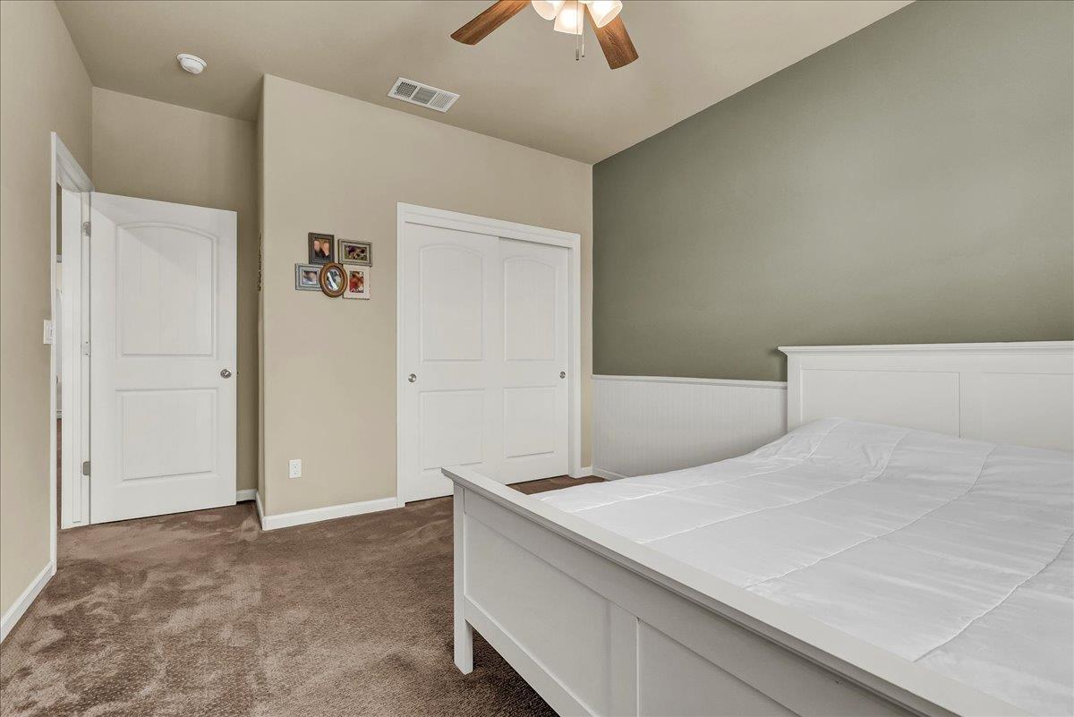 2283 W Andrew Ln, Hanford, CA 93230