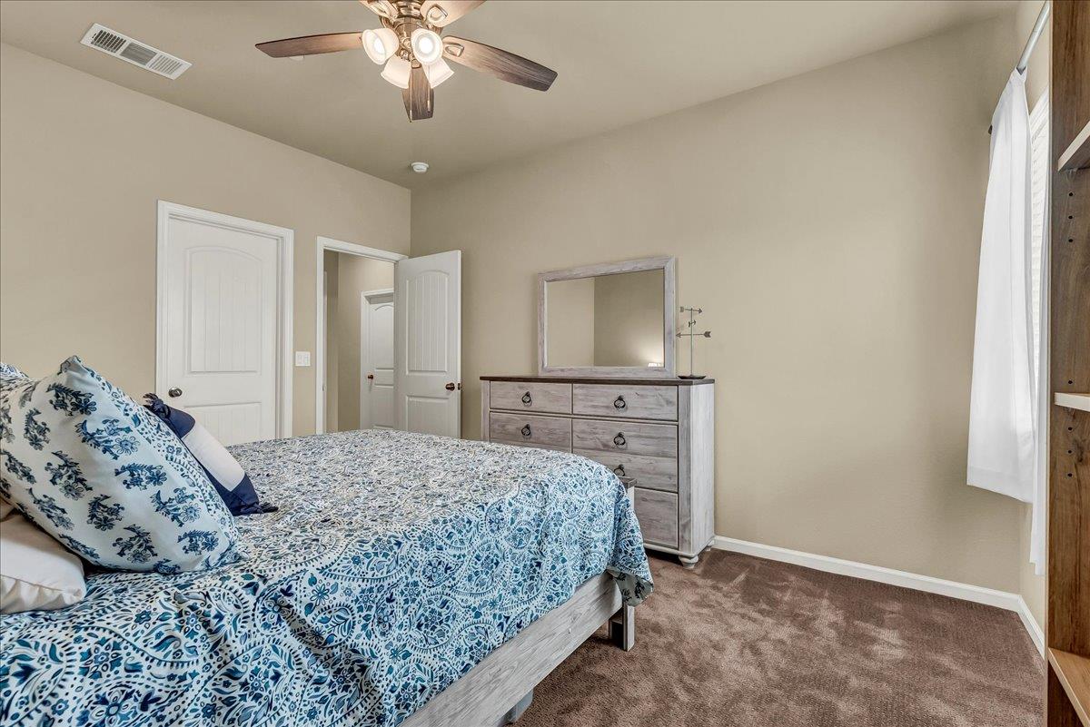 2283 W Andrew Ln, Hanford, CA 93230