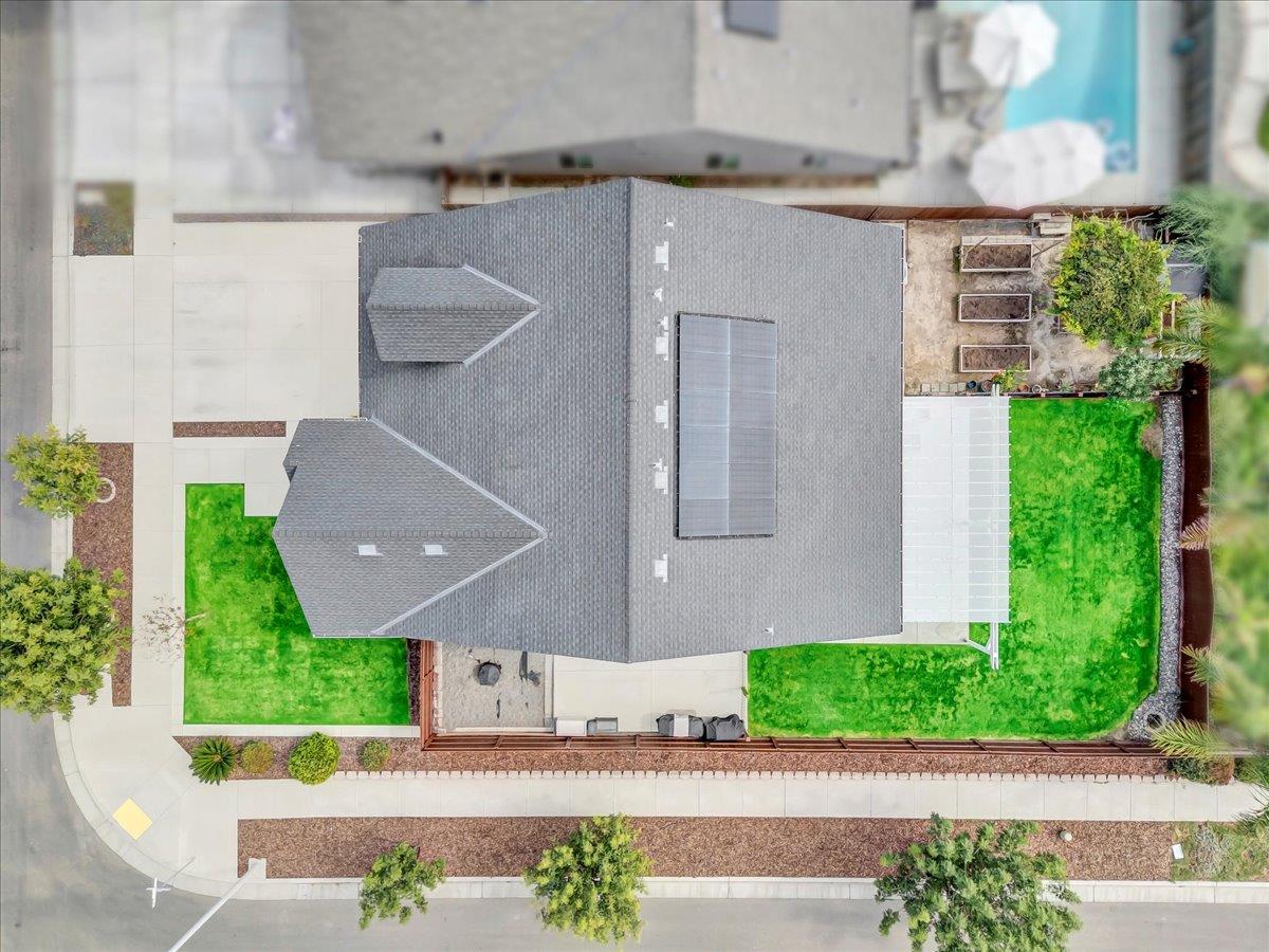 2283 W Andrew Ln, Hanford, CA 93230