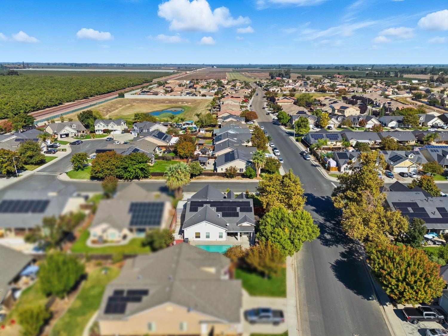 1109 W Cinnamon Ave, Hanford, CA 93230