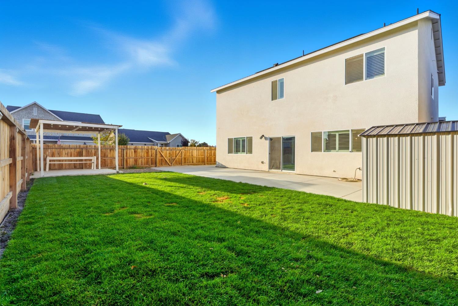 2459 W Hampton Dr, Hanford, CA 93230