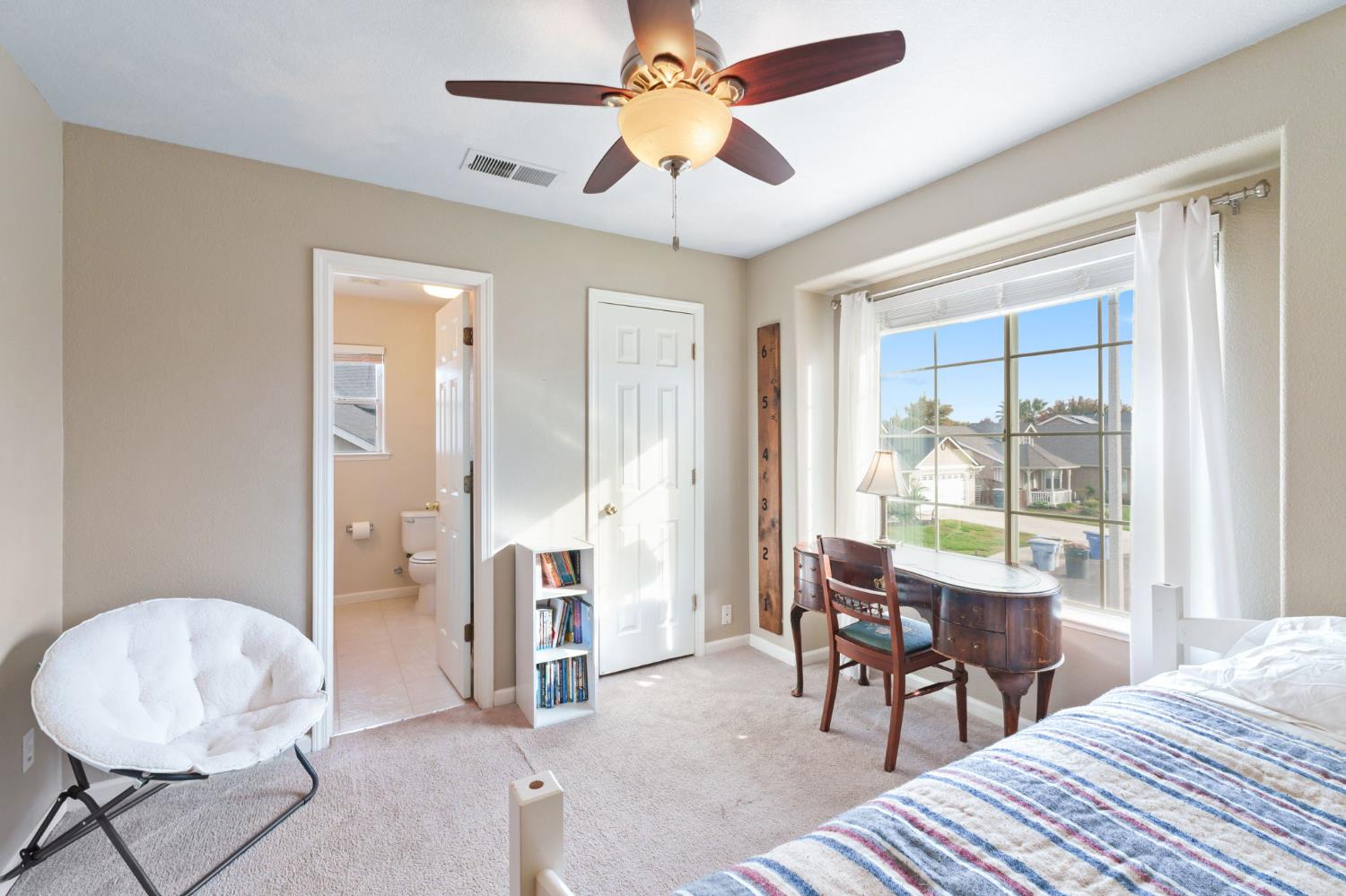 3150 N Madison Way, Hanford, CA 93230