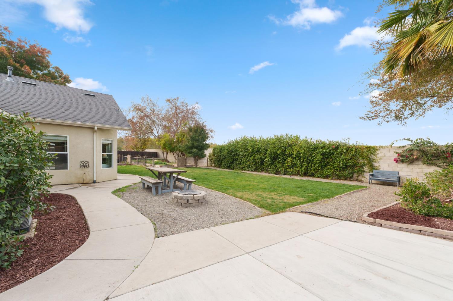 3150 N Madison Way, Hanford, CA 93230