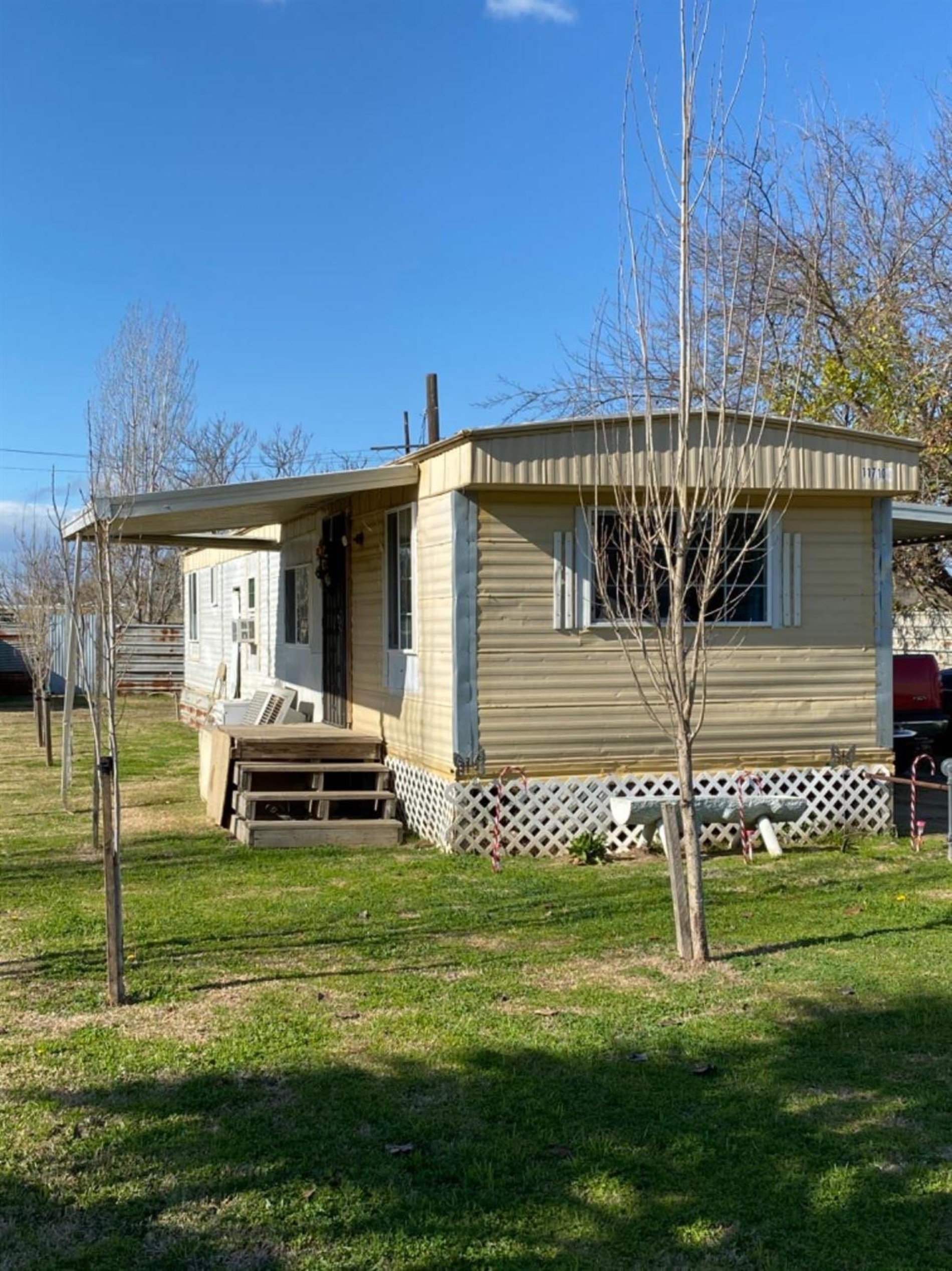 11710 11712 3rd Place, Hanford, CA 93230