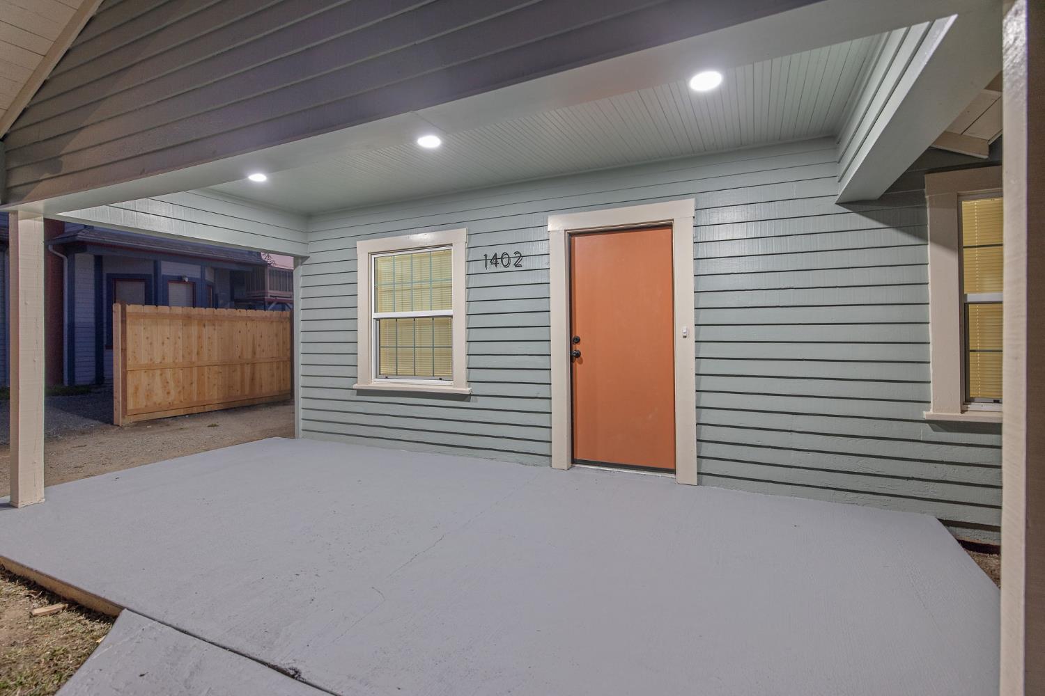 1402 Middleton St, Hanford, CA 93230