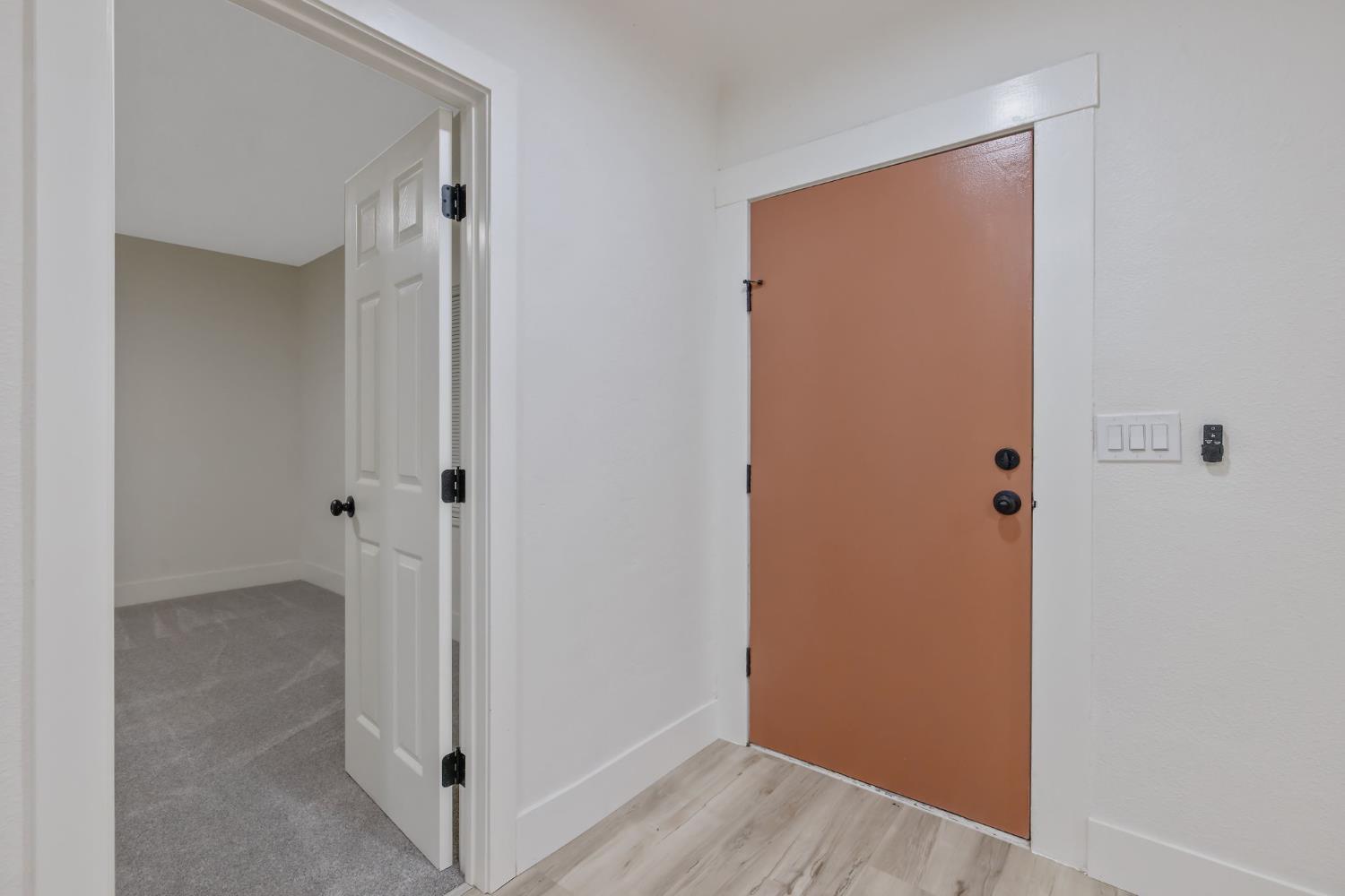 1402 Middleton St, Hanford, CA 93230