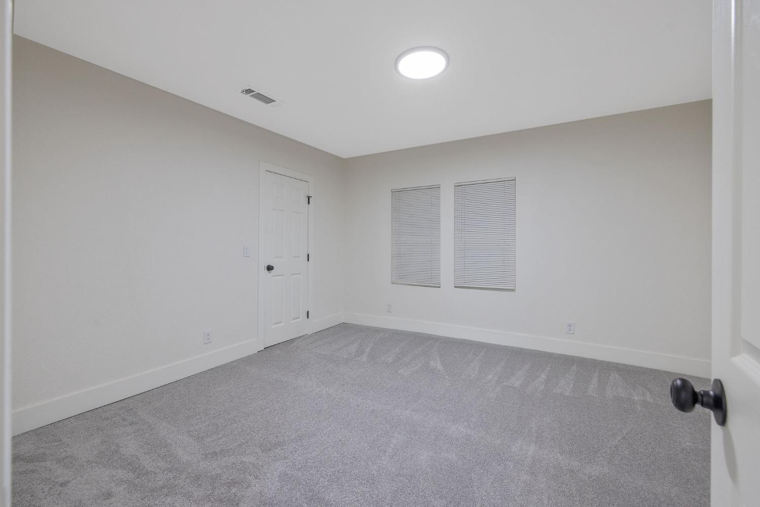 1402 Middleton St, Hanford, CA 93230