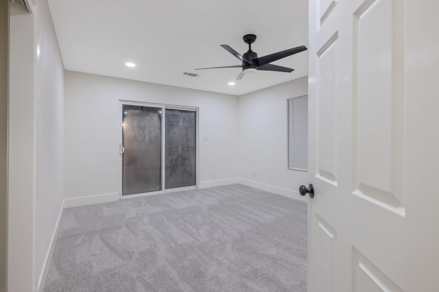 1402 Middleton St, Hanford, CA 93230