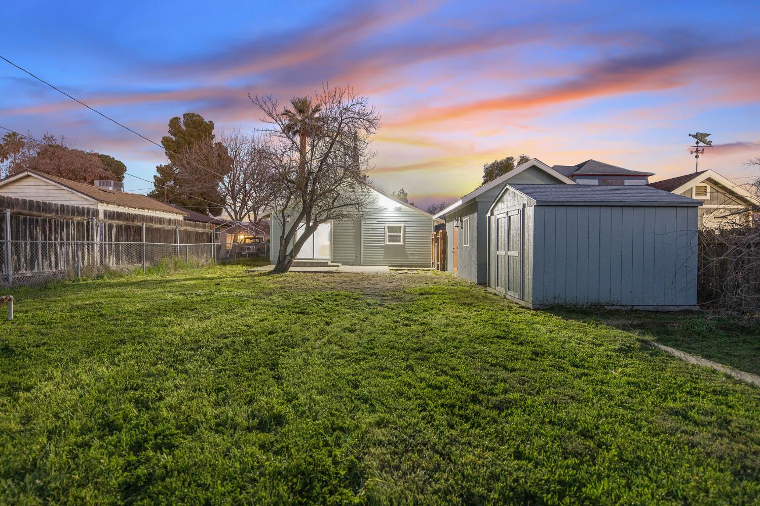 1402 Middleton St, Hanford, CA 93230