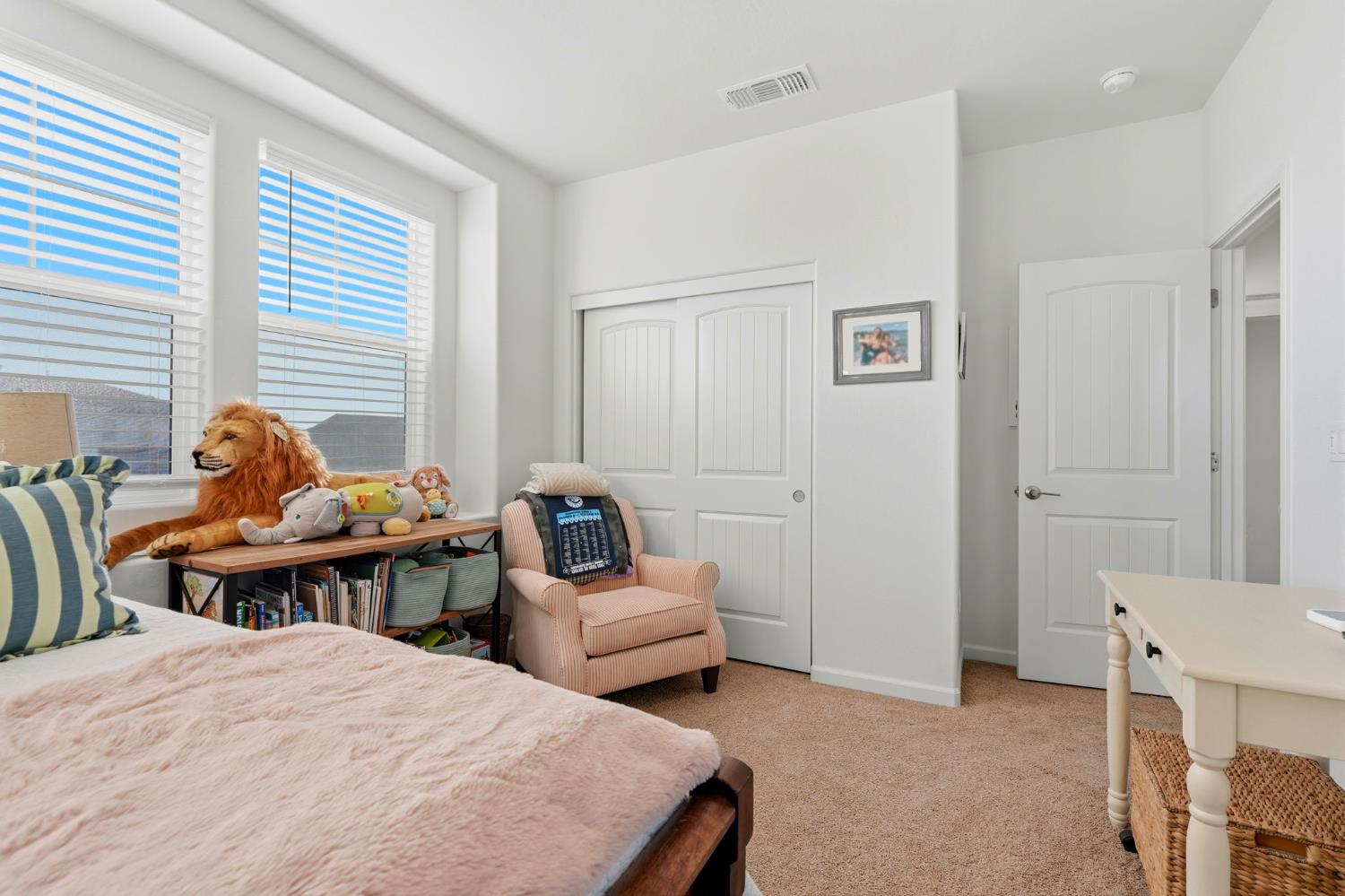 2566 Muscat Ct, Hanford, CA 93230