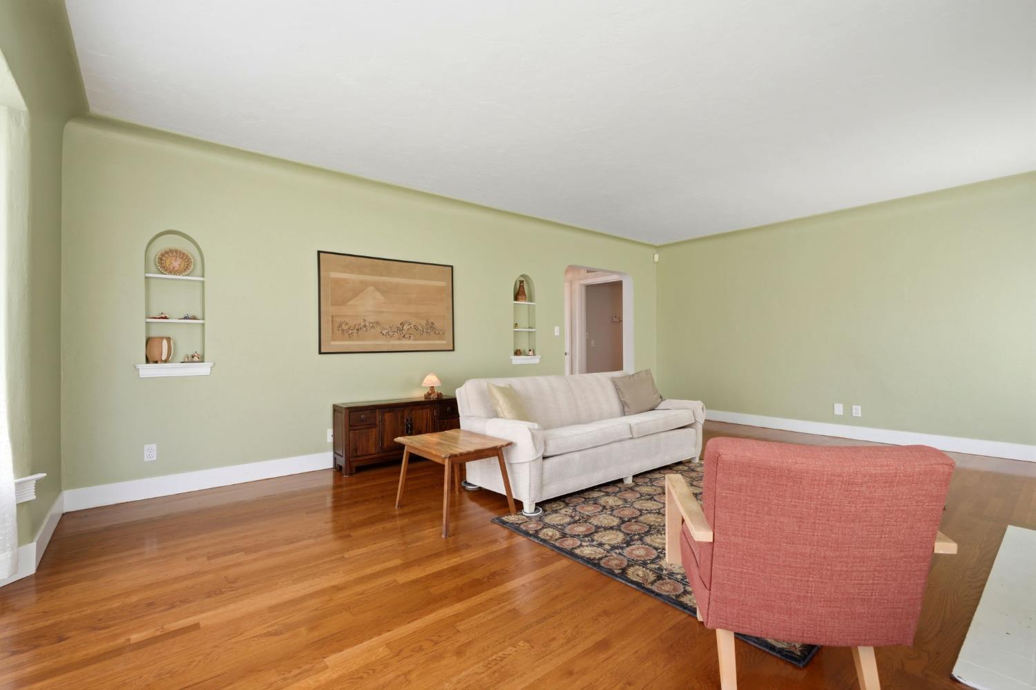 1647 N Harrison Ave, Fresno, CA 93704