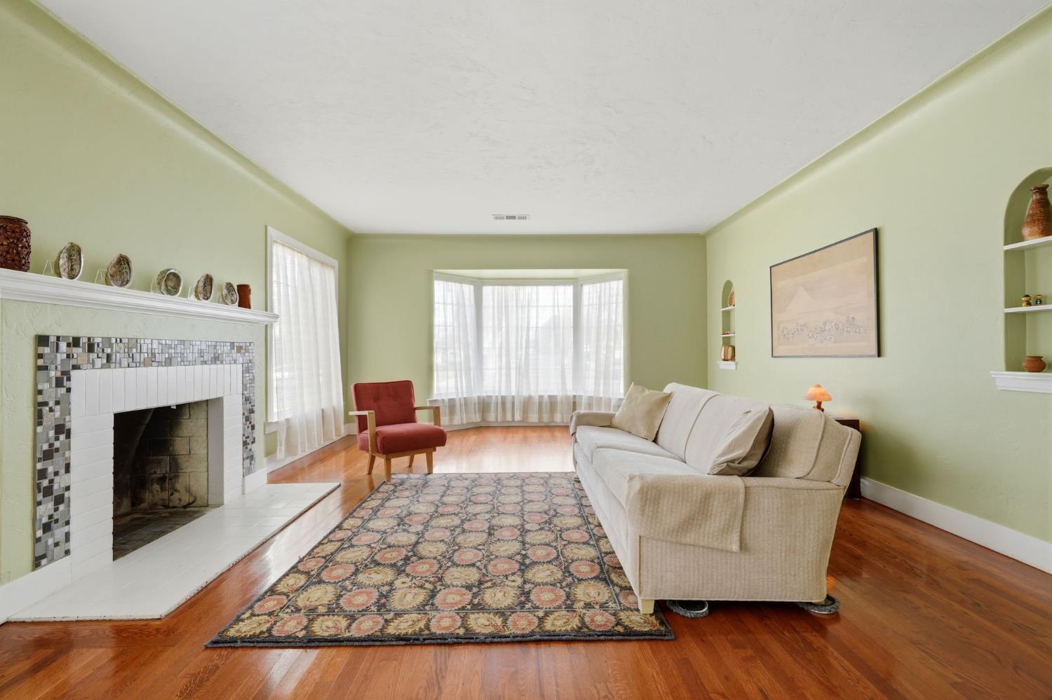 1647 N Harrison Ave, Fresno, CA 93704