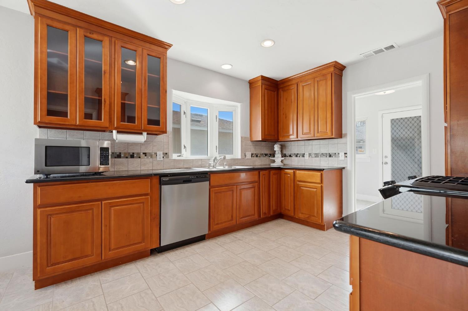 1647 N Harrison Ave, Fresno, CA 93704