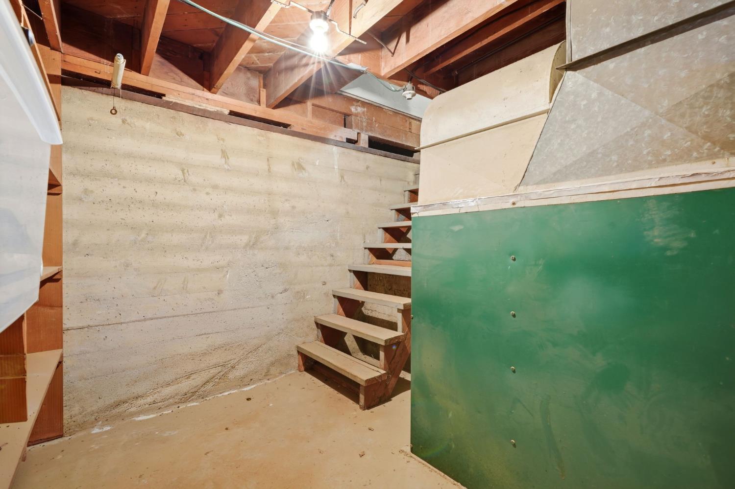 1647 N Harrison Ave, Fresno, CA 93704