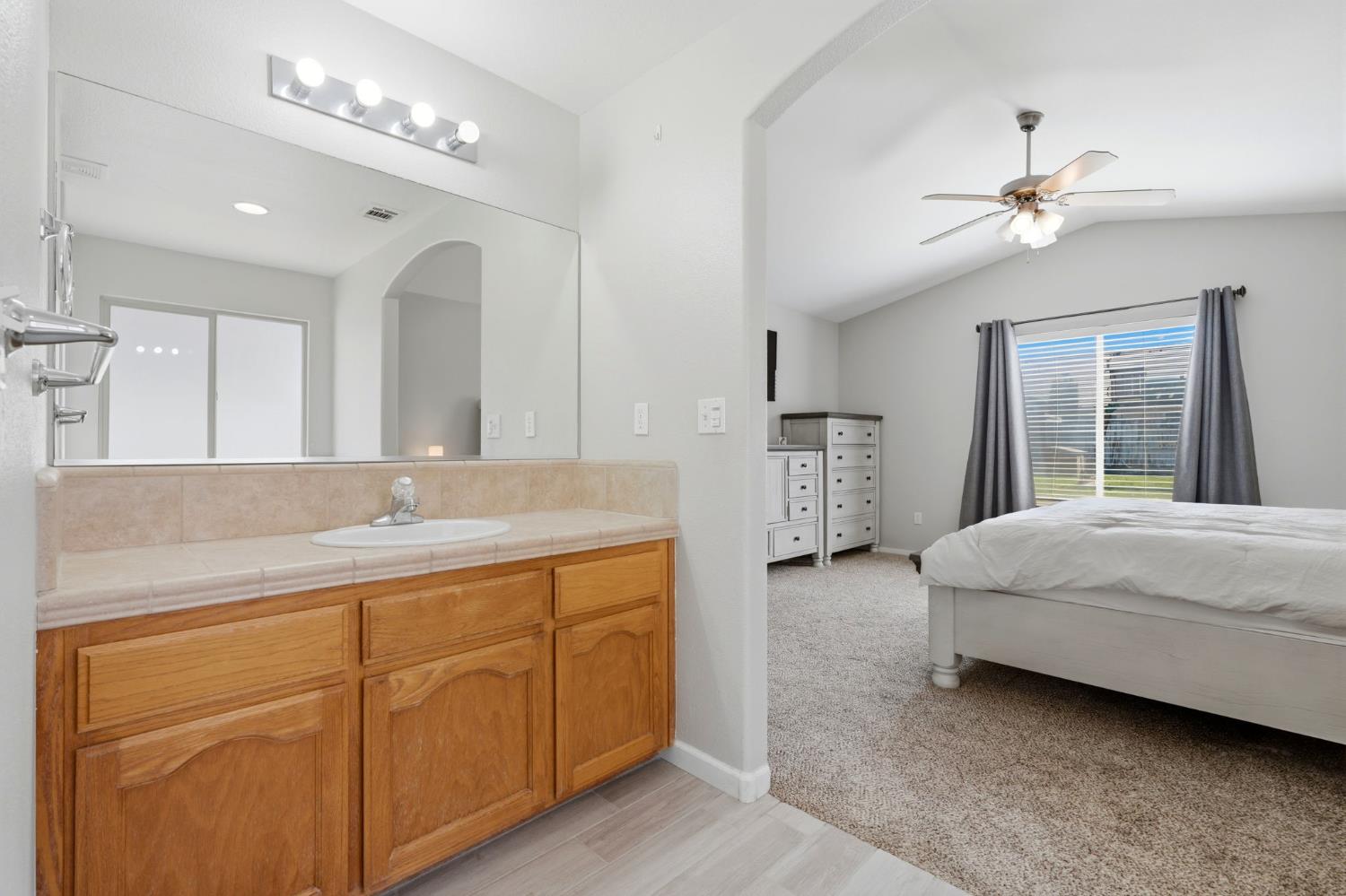 1849 W Spring Crest St, Hanford, CA 93230