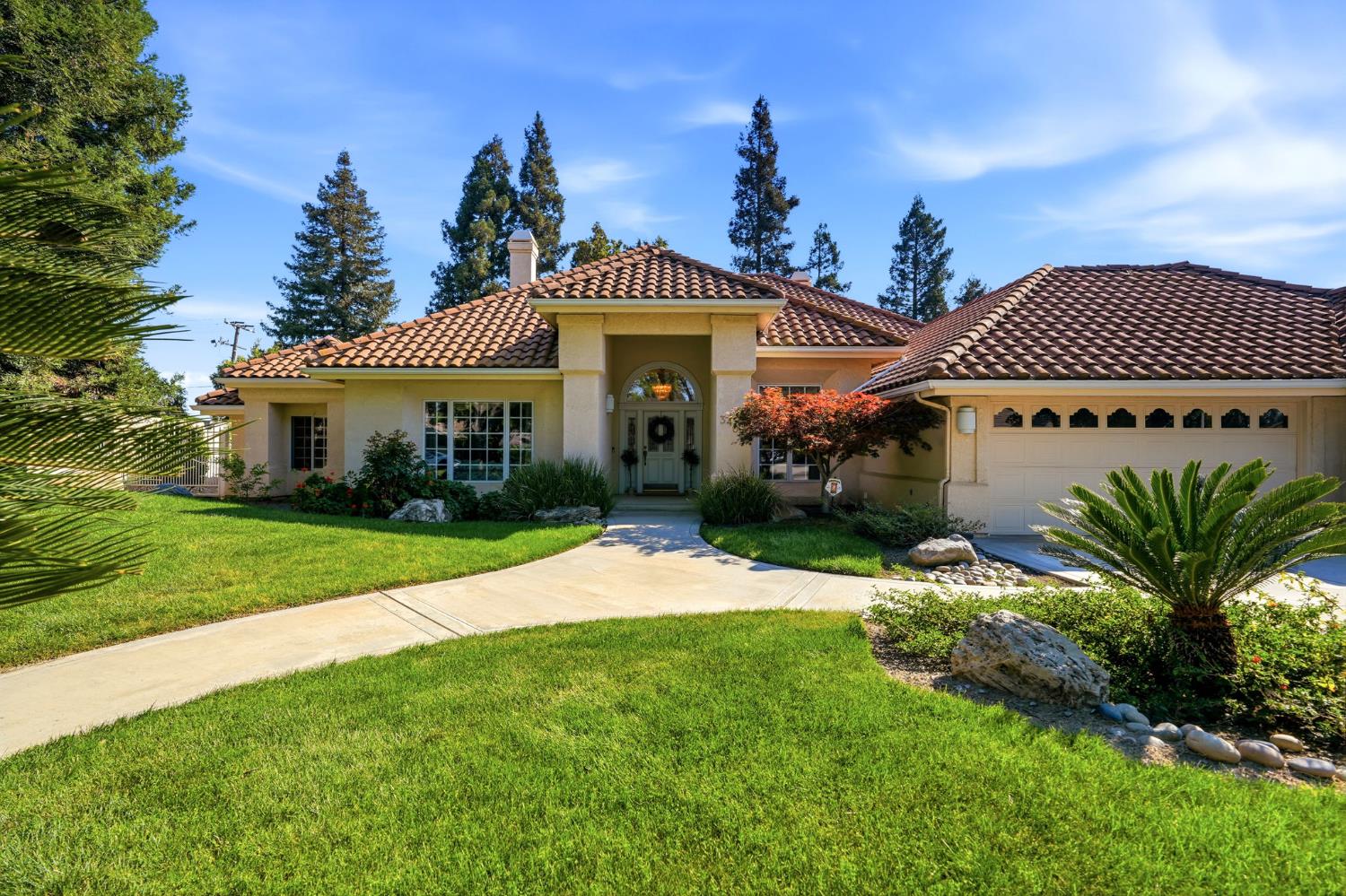 3403 E Vassar Ct, Visalia, CA 93292