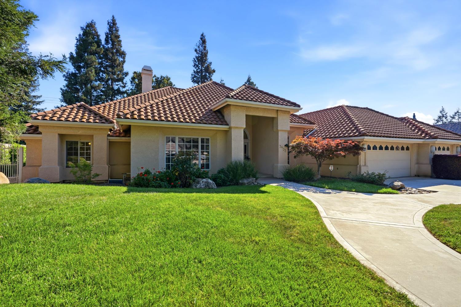 3403 E Vassar Ct, Visalia, CA 93292