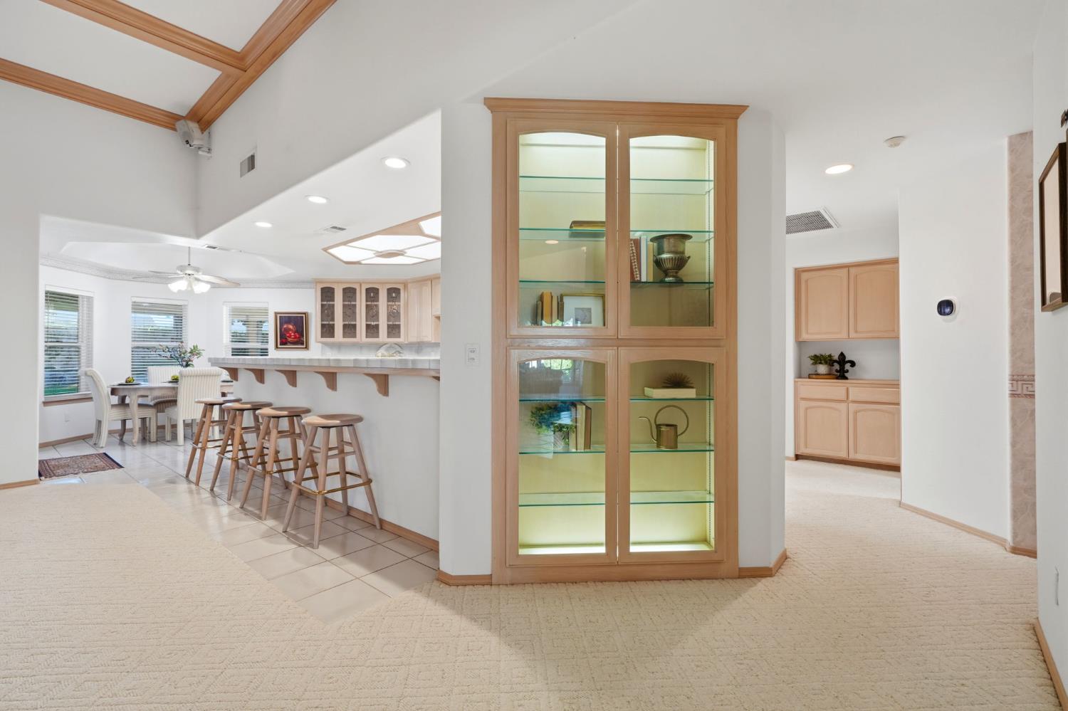 3403 E Vassar Ct, Visalia, CA 93292