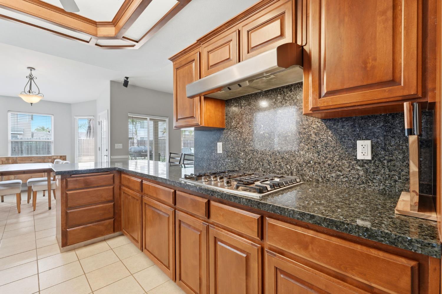 1155 W Julia Way, Hanford, CA 93230