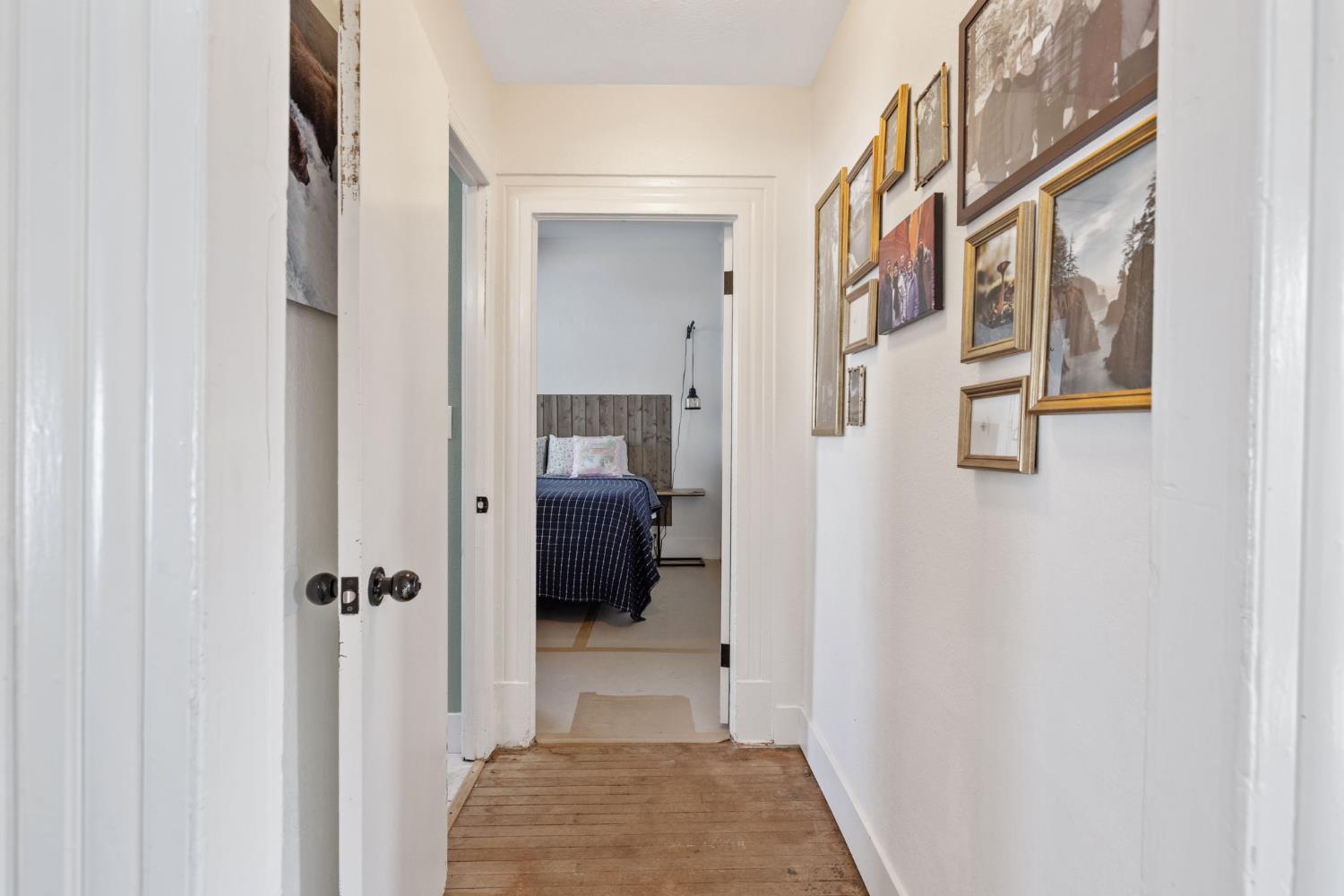 124 W Florinda St, Hanford, CA 93230