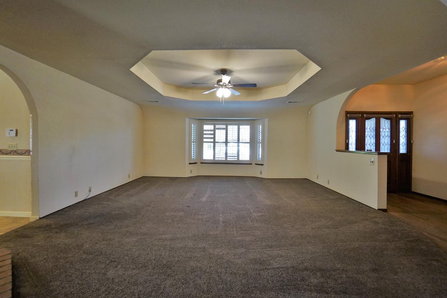 2479 Carter Way, Hanford, CA 93230