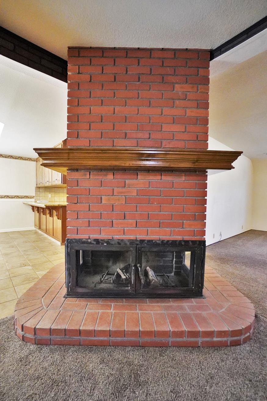 2479 Carter Way, Hanford, CA 93230