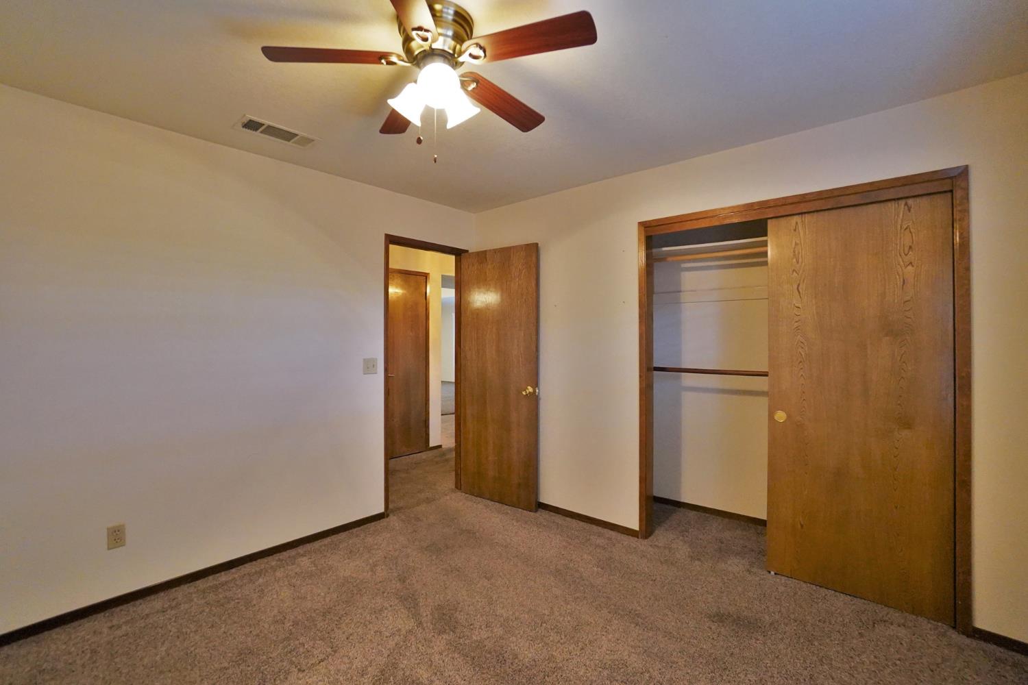2479 Carter Way, Hanford, CA 93230
