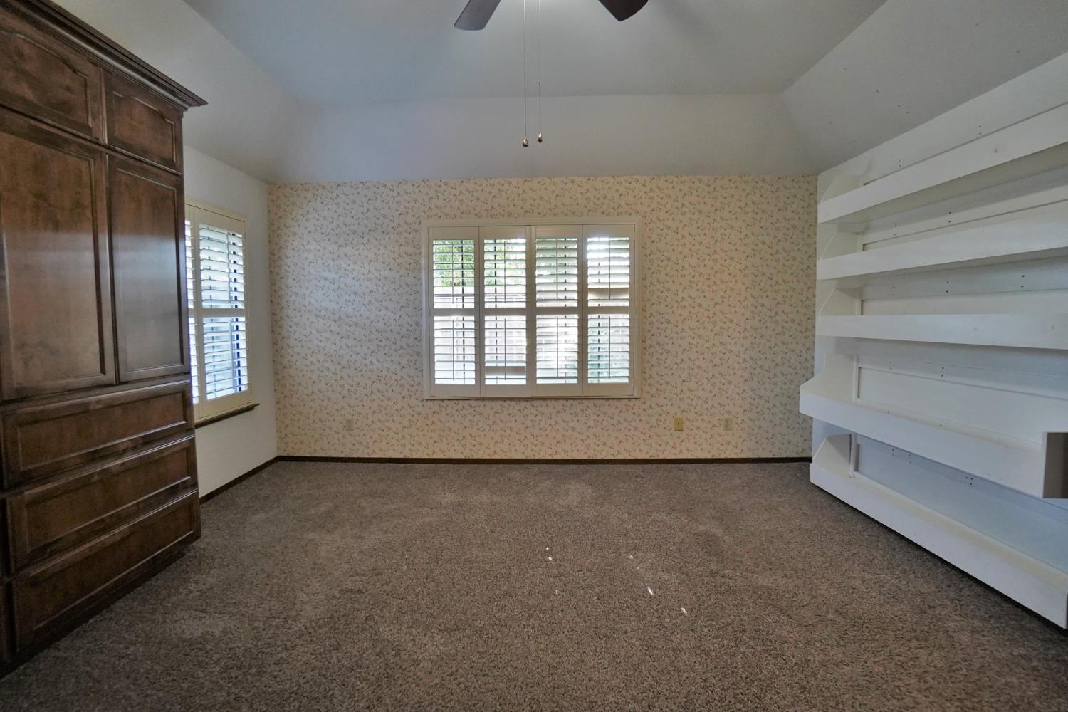 2479 Carter Way, Hanford, CA 93230
