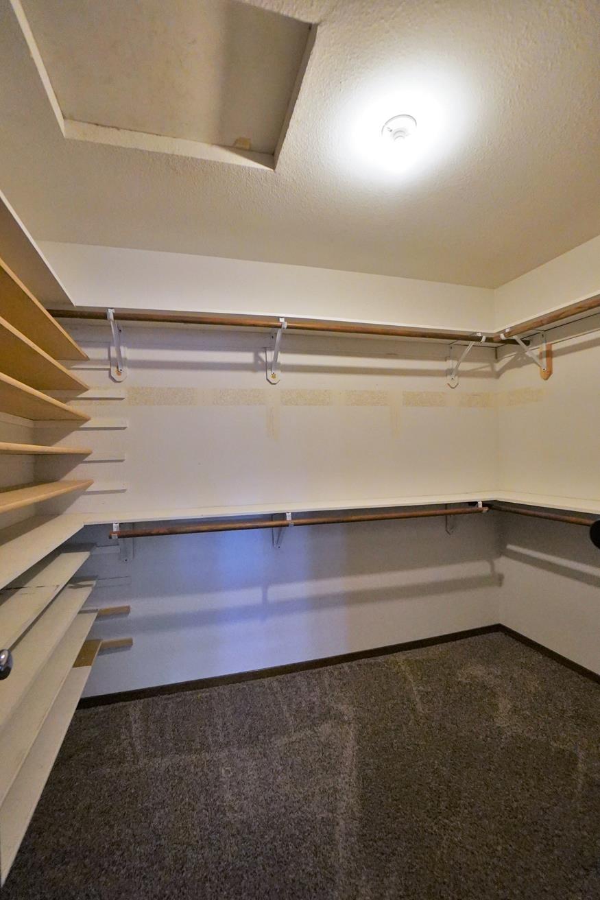 2479 Carter Way, Hanford, CA 93230