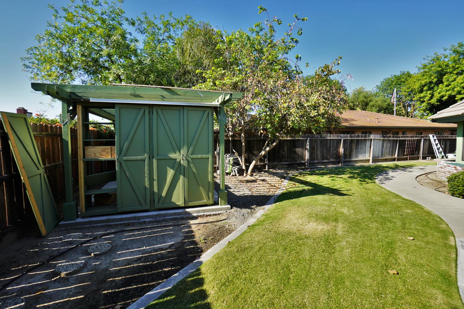 2479 Carter Way, Hanford, CA 93230