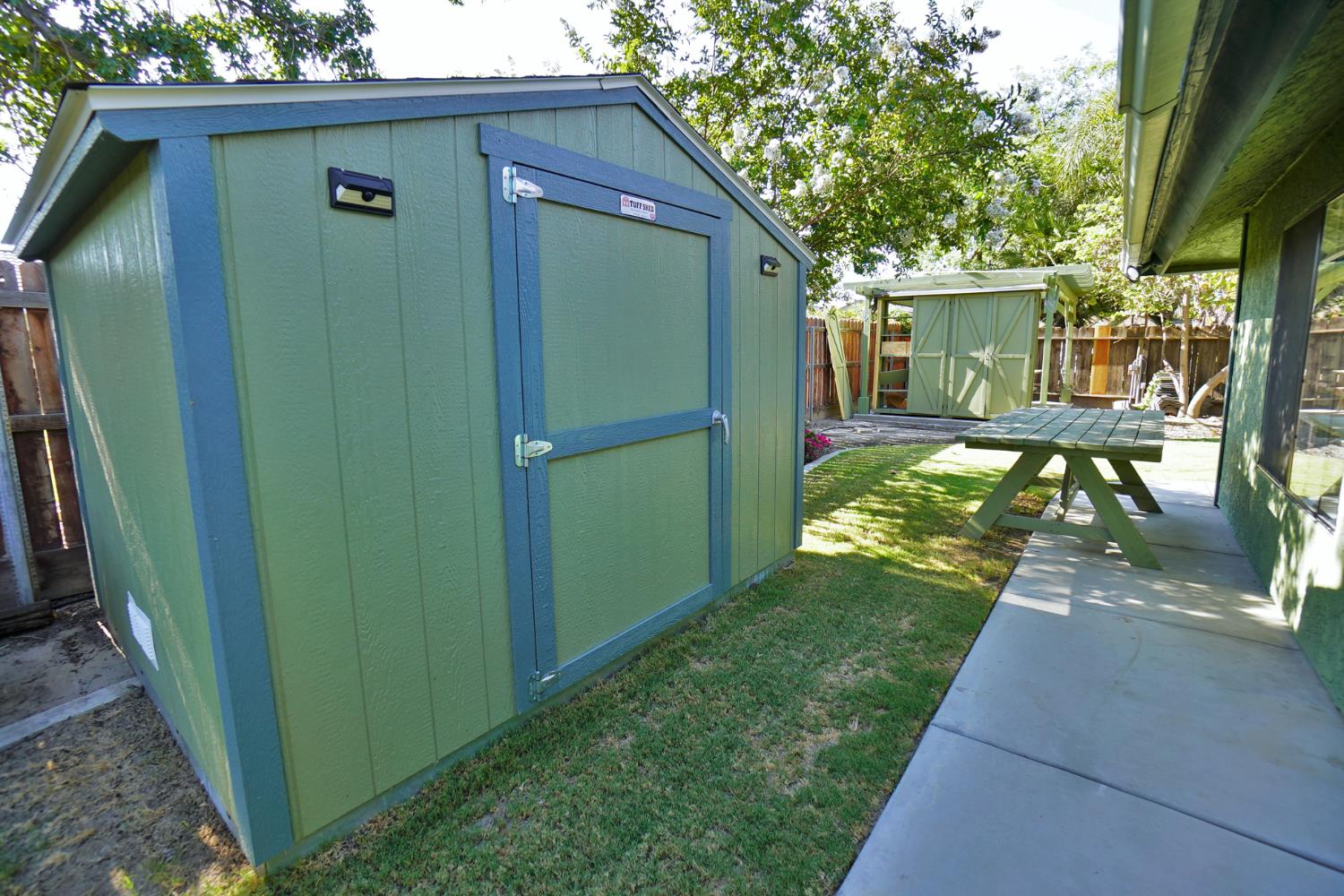 2479 Carter Way, Hanford, CA 93230