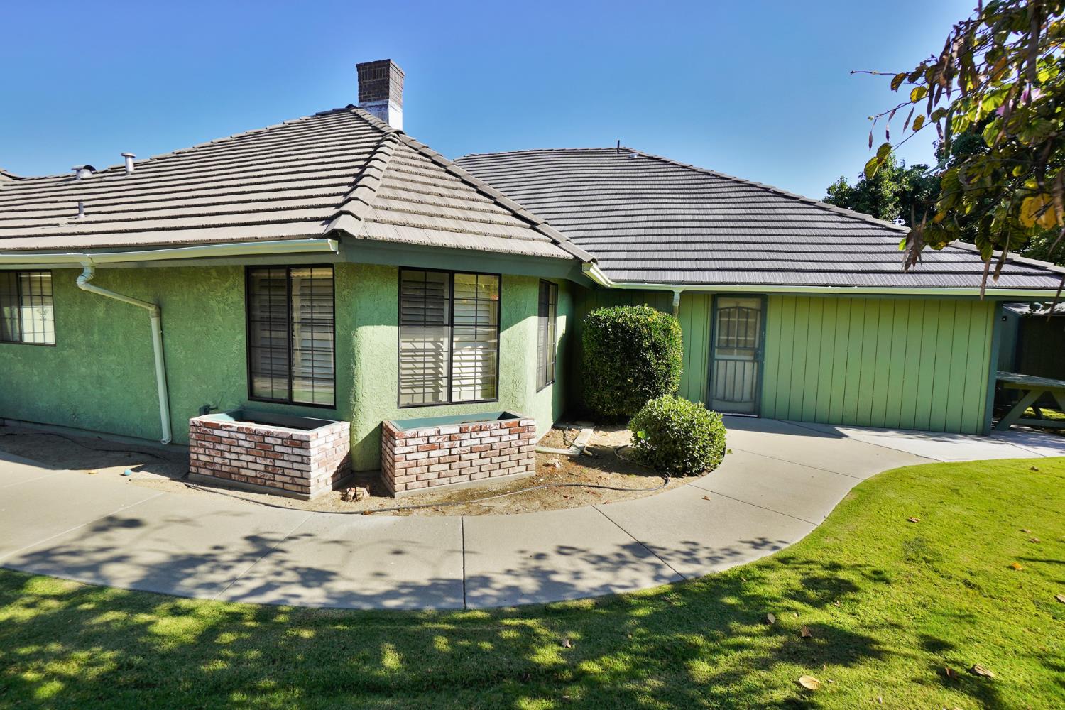 2479 Carter Way, Hanford, CA 93230