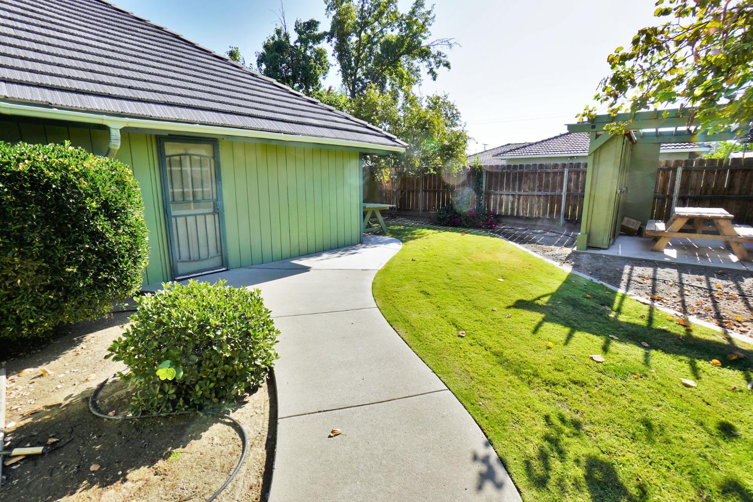 2479 Carter Way, Hanford, CA 93230