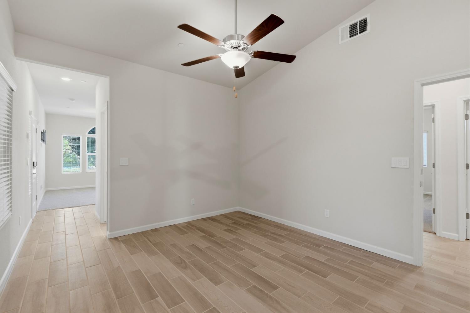 2025 Madeline Dr, Hanford, CA 93230