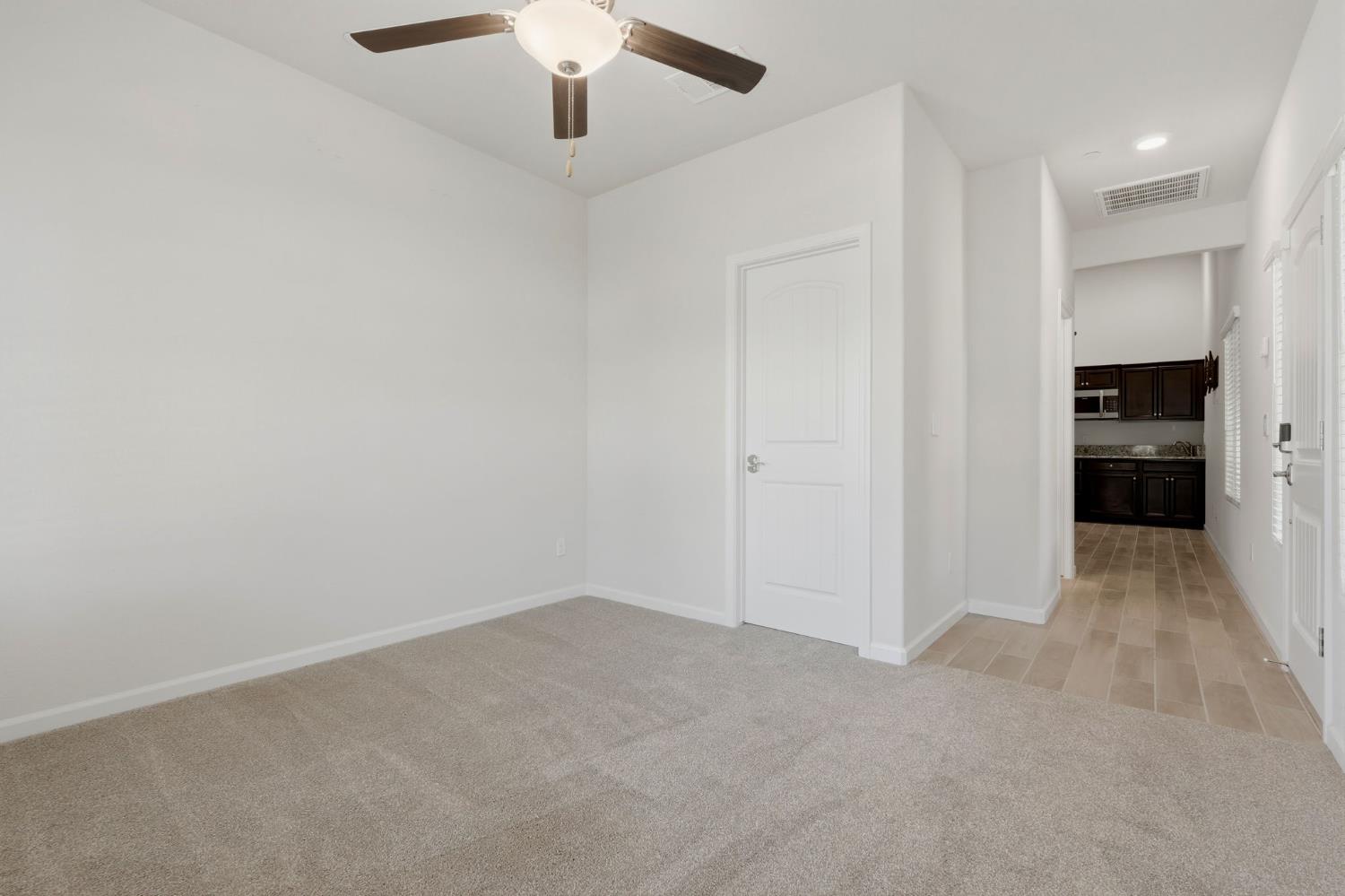 2025 Madeline Dr, Hanford, CA 93230