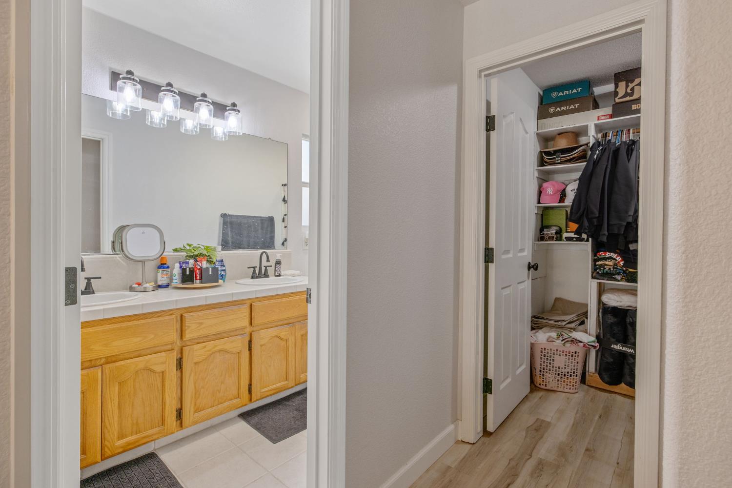 2138 Freedom St, Hanford, CA 93230