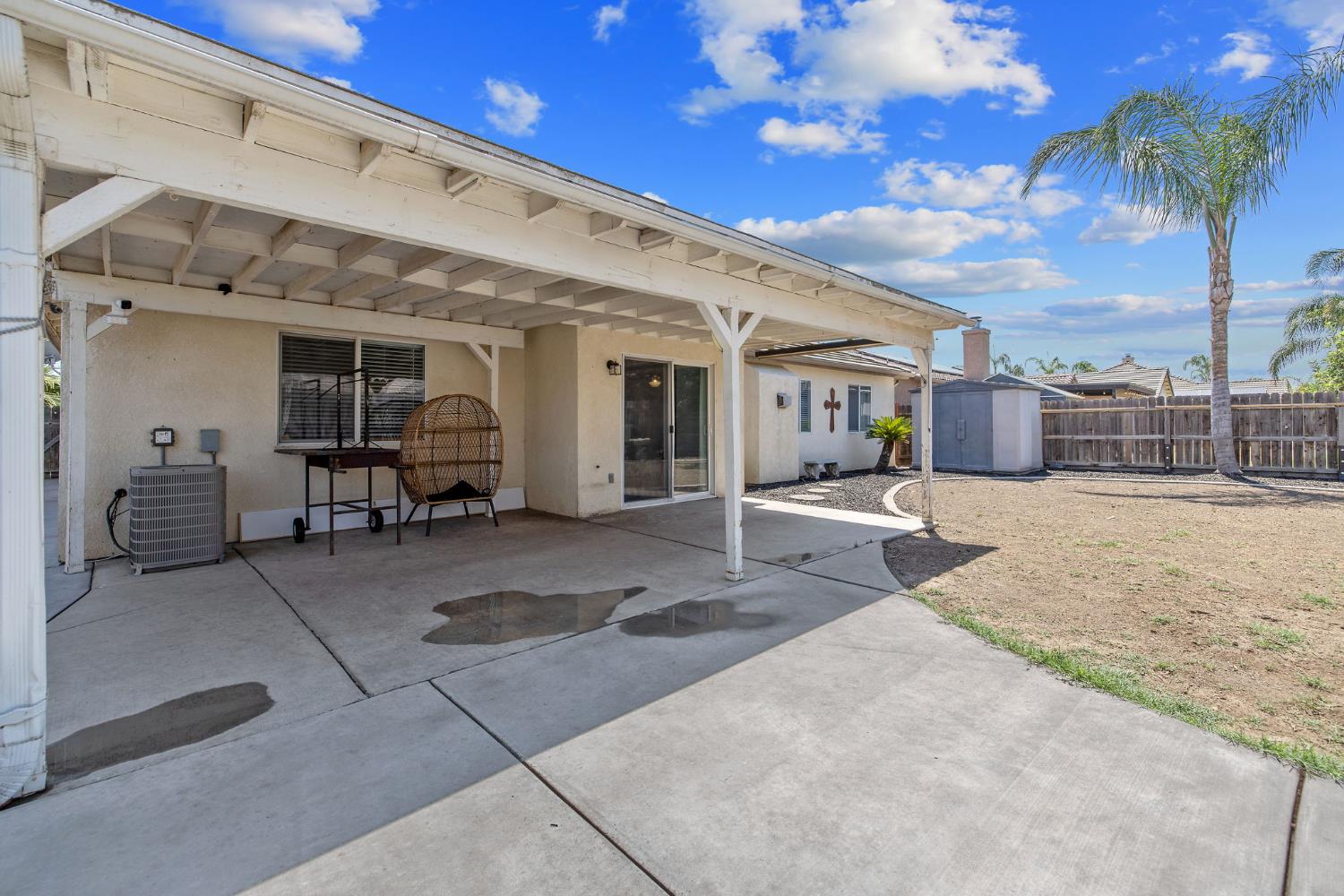 2138 Freedom St, Hanford, CA 93230