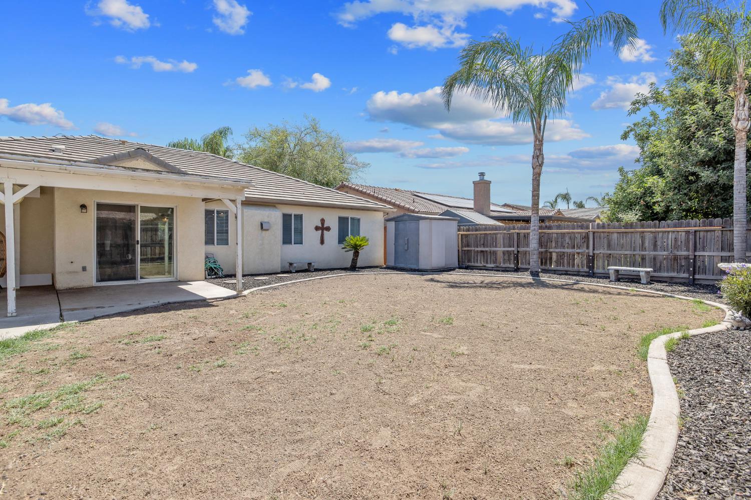 2138 Freedom St, Hanford, CA 93230