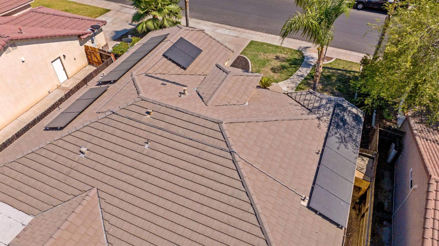 2138 Freedom St, Hanford, CA 93230