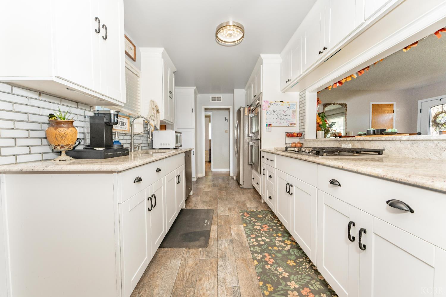 254 W Earl Way, Hanford, CA 93230