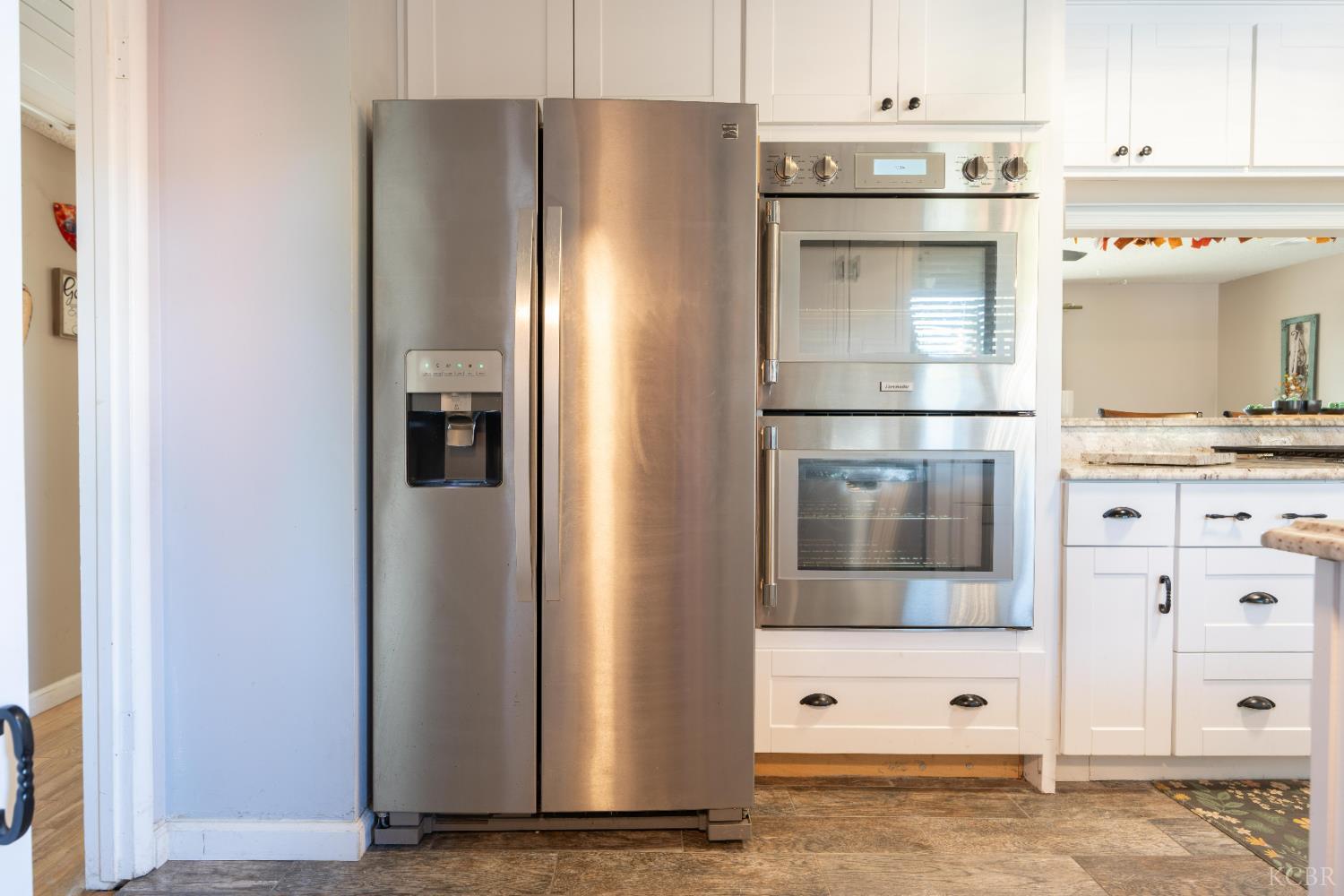 254 W Earl Way, Hanford, CA 93230