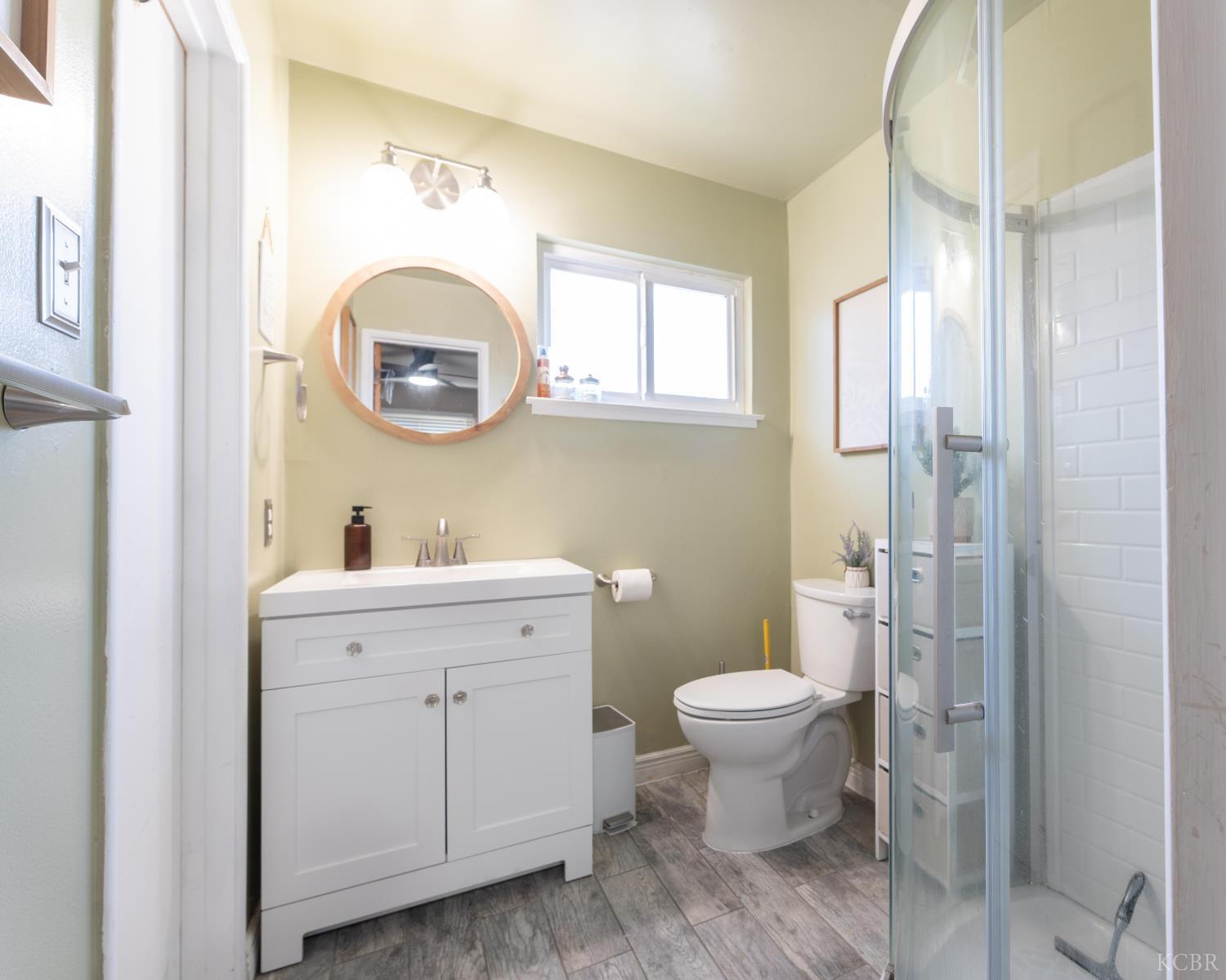 254 W Earl Way, Hanford, CA 93230