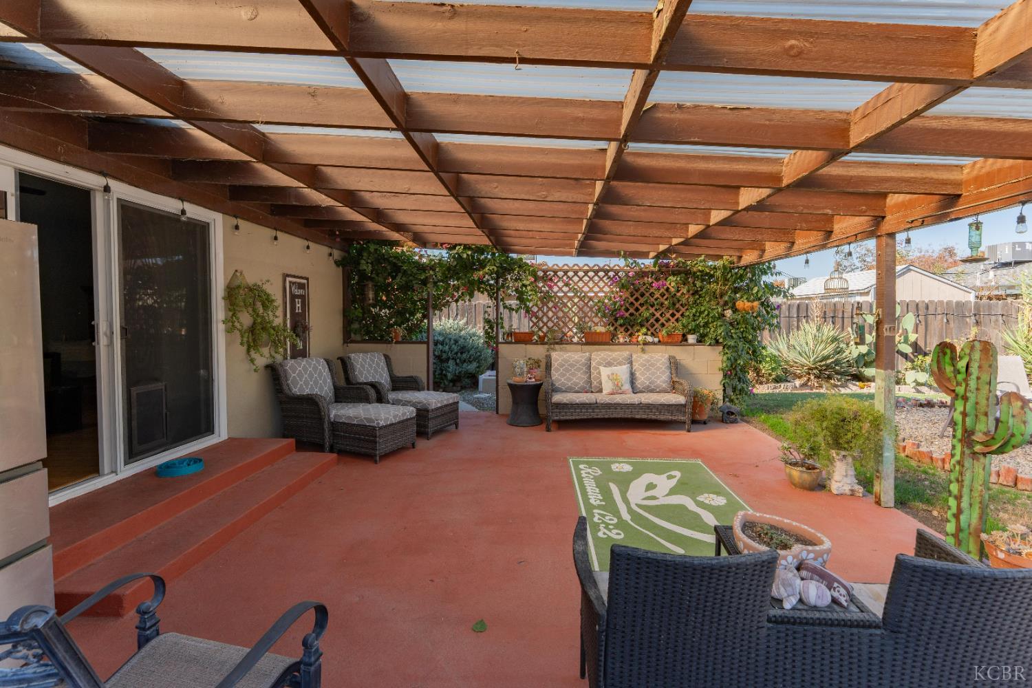 254 W Earl Way, Hanford, CA 93230