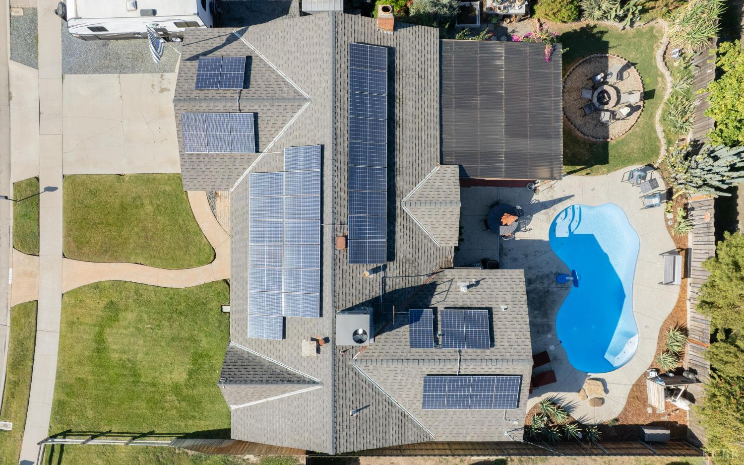 254 W Earl Way, Hanford, CA 93230