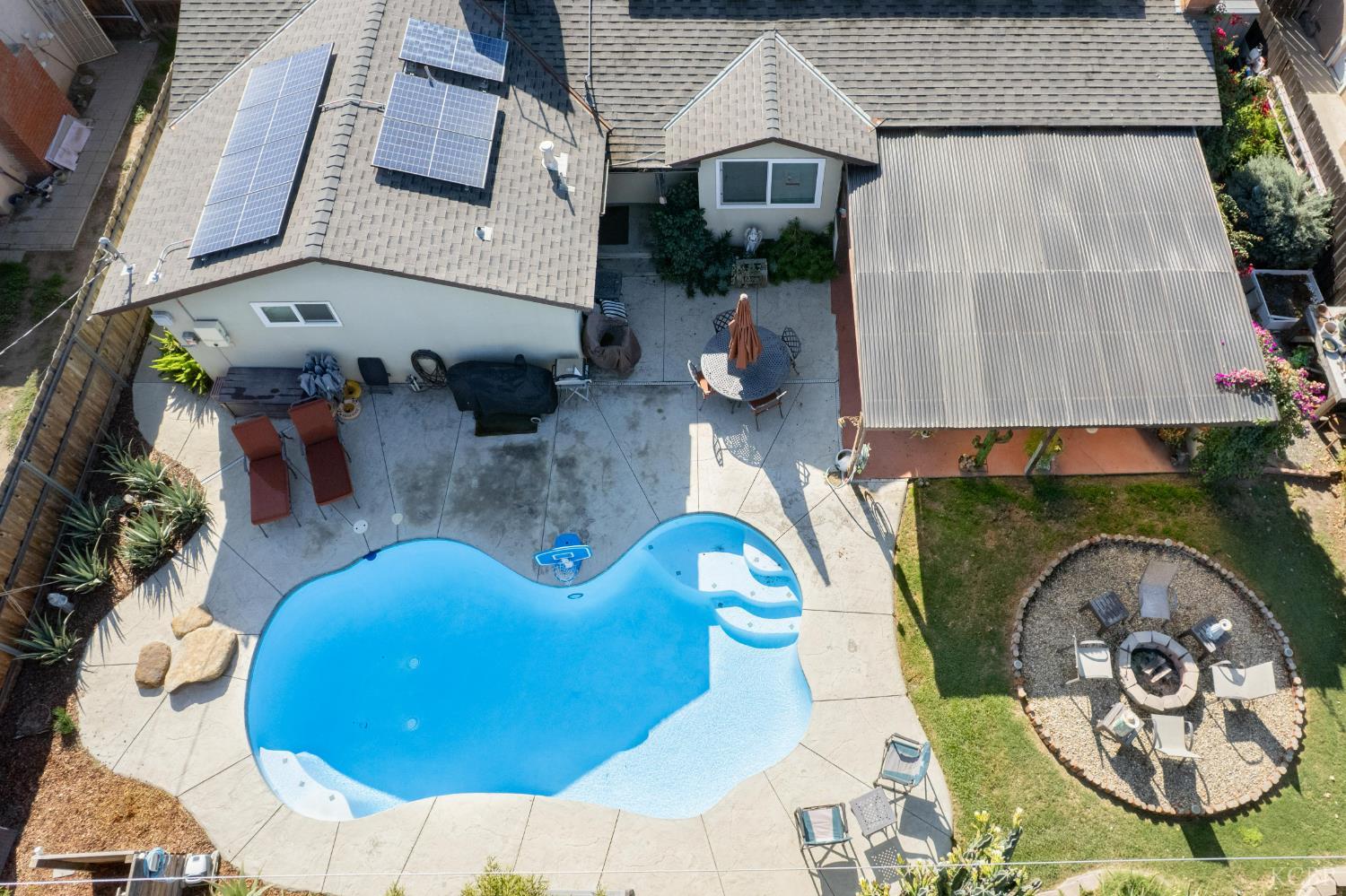 254 W Earl Way, Hanford, CA 93230