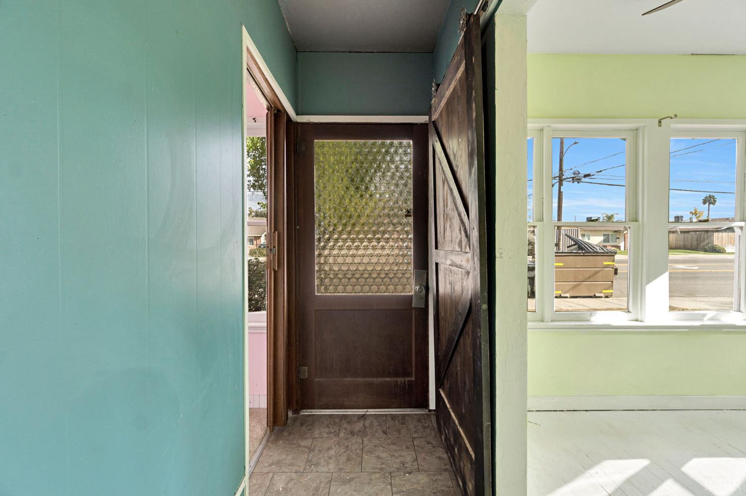 2100 N Douty St, Hanford, CA 93230