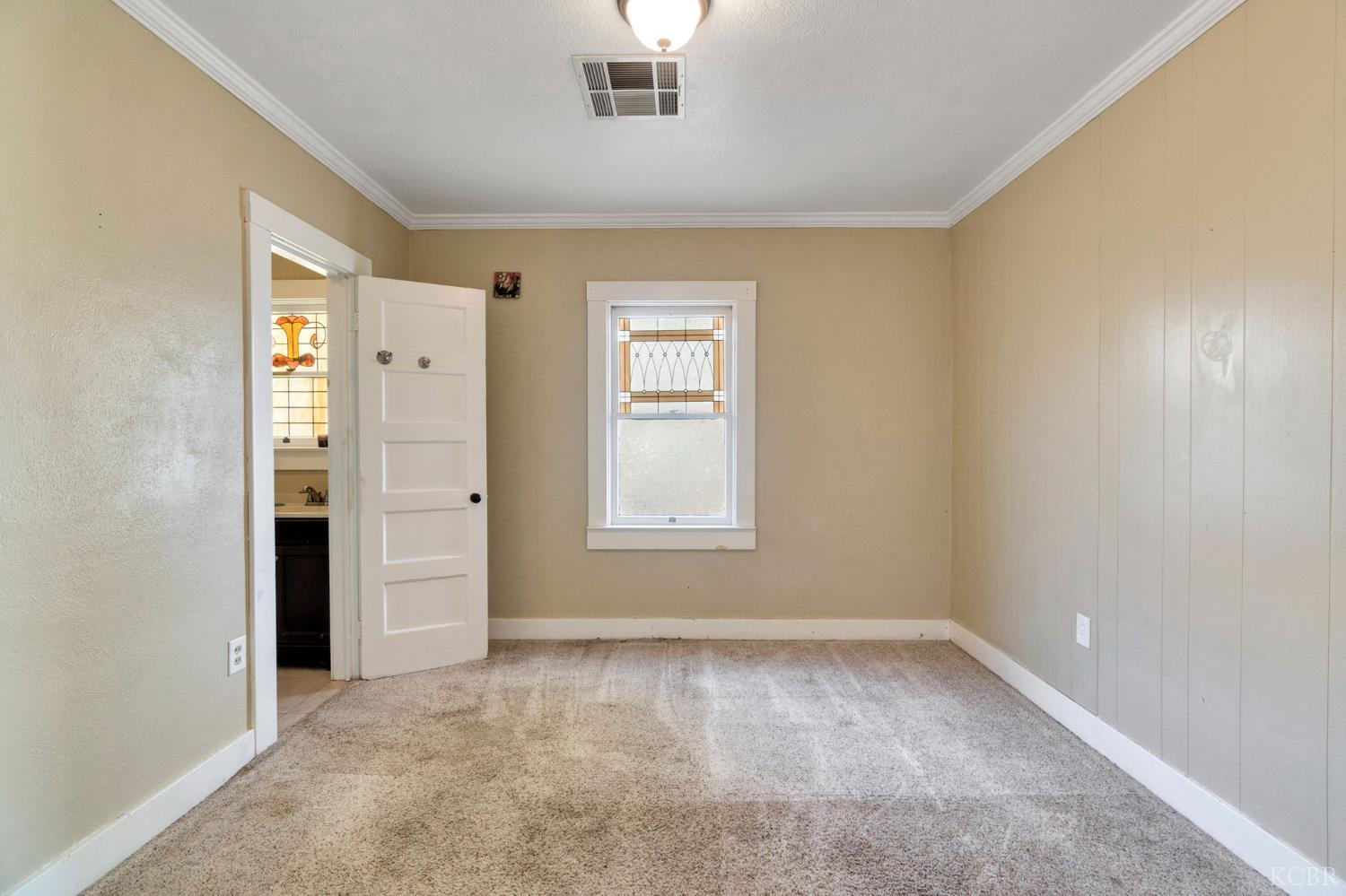 2100 N Douty St, Hanford, CA 93230