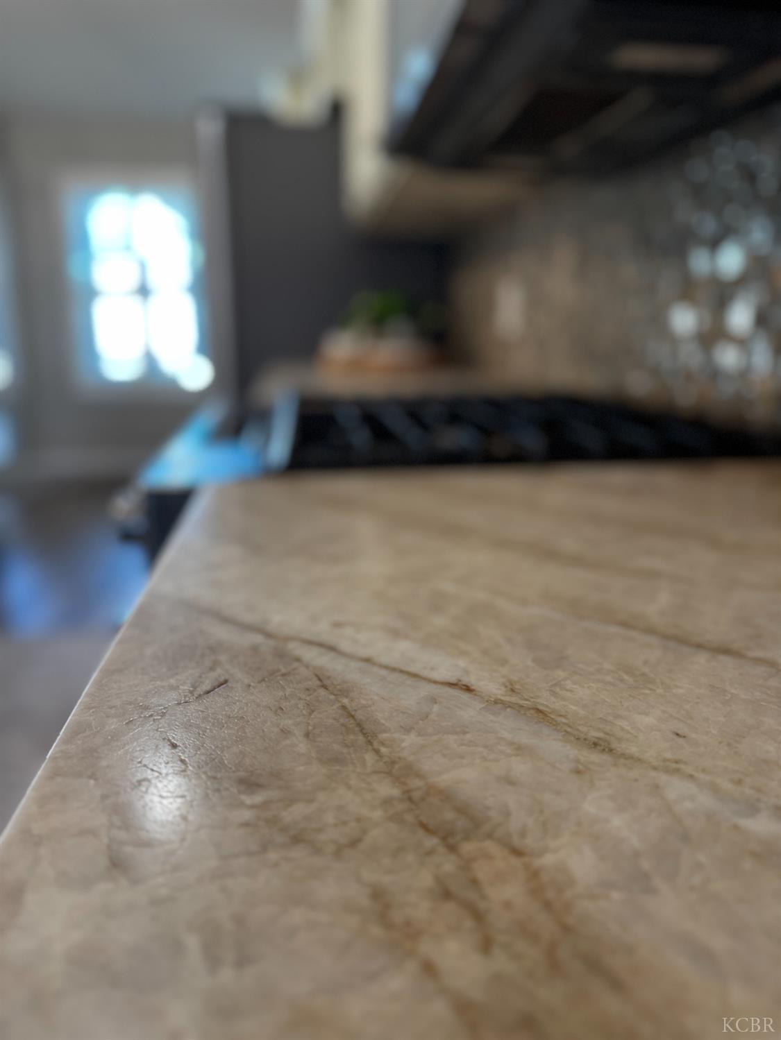 1235 University Ave, Hanford, CA 93230