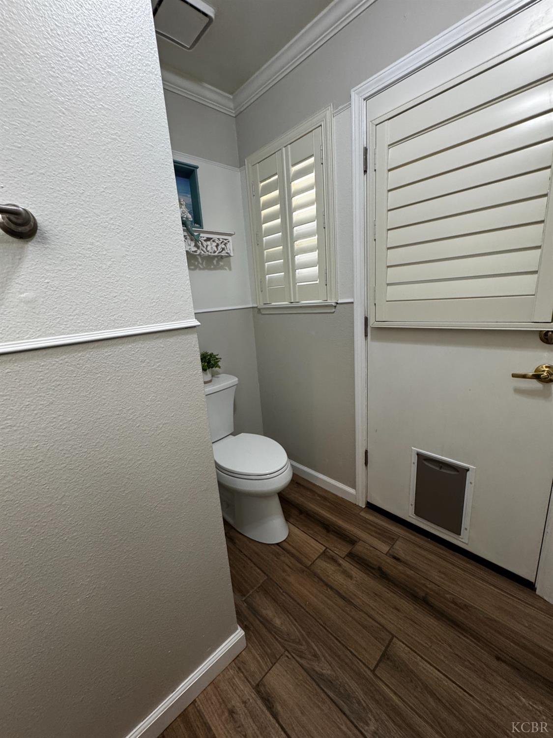 1235 University Ave, Hanford, CA 93230